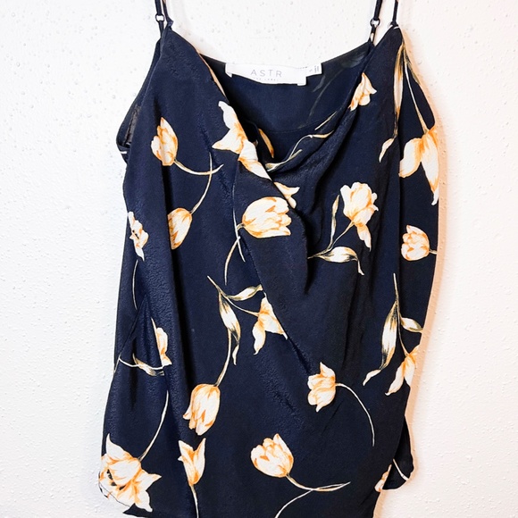 ASTR the Label Floral Tank Blouse - Picture 5 of 6